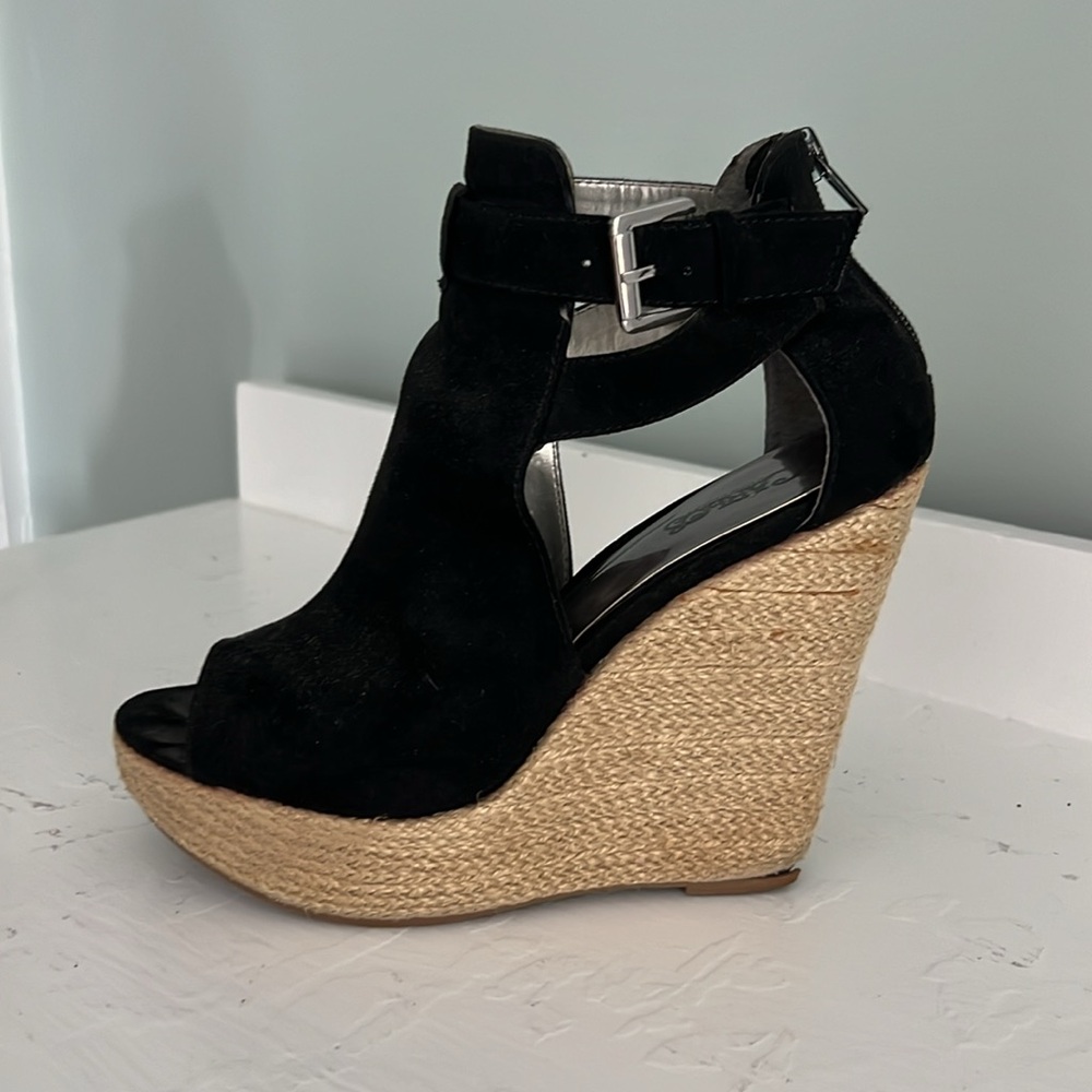 Carlos Santana suede/braided wedges